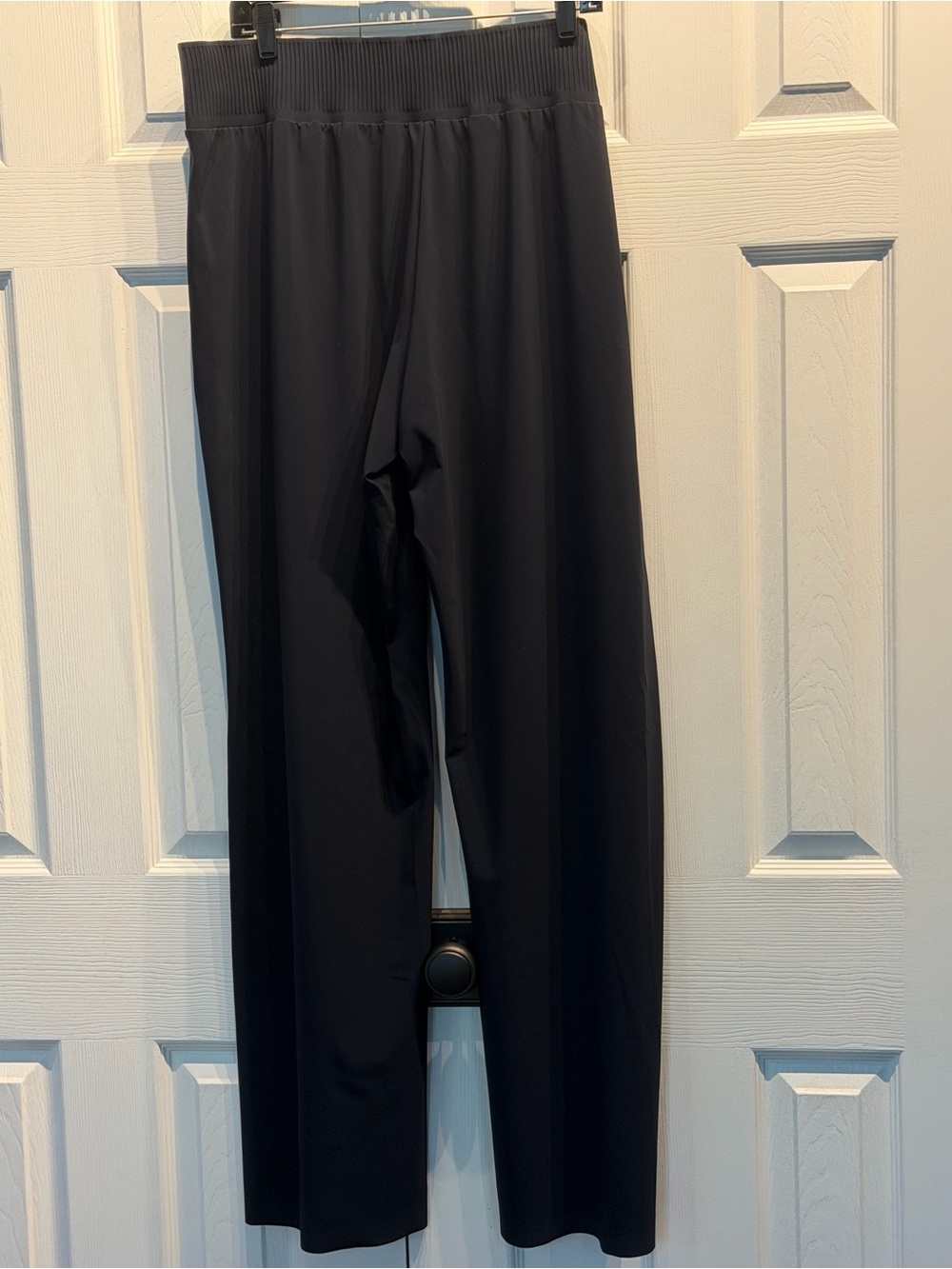 NWOT Athleta Cosmic High Waisted Wide-Leg Pant in Black - Picture 3 of 10